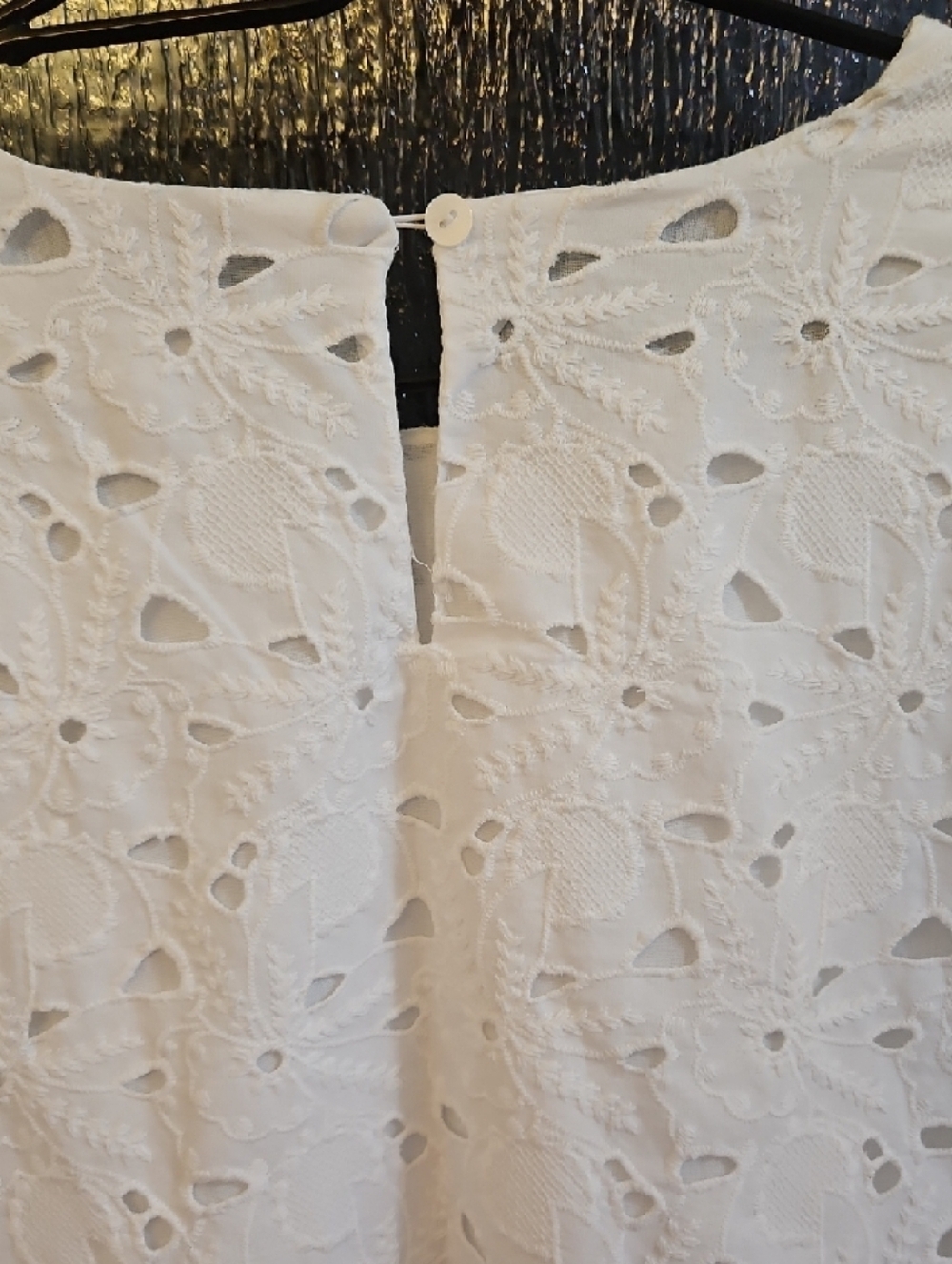 Time and Tru Snowy White Eyelet Sleeveless top - Picture 2 of 4